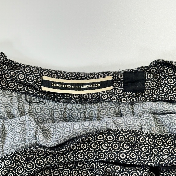 Daughters of the Liberation cottagecore geometric print jumpsuit - Picture 6 of 14